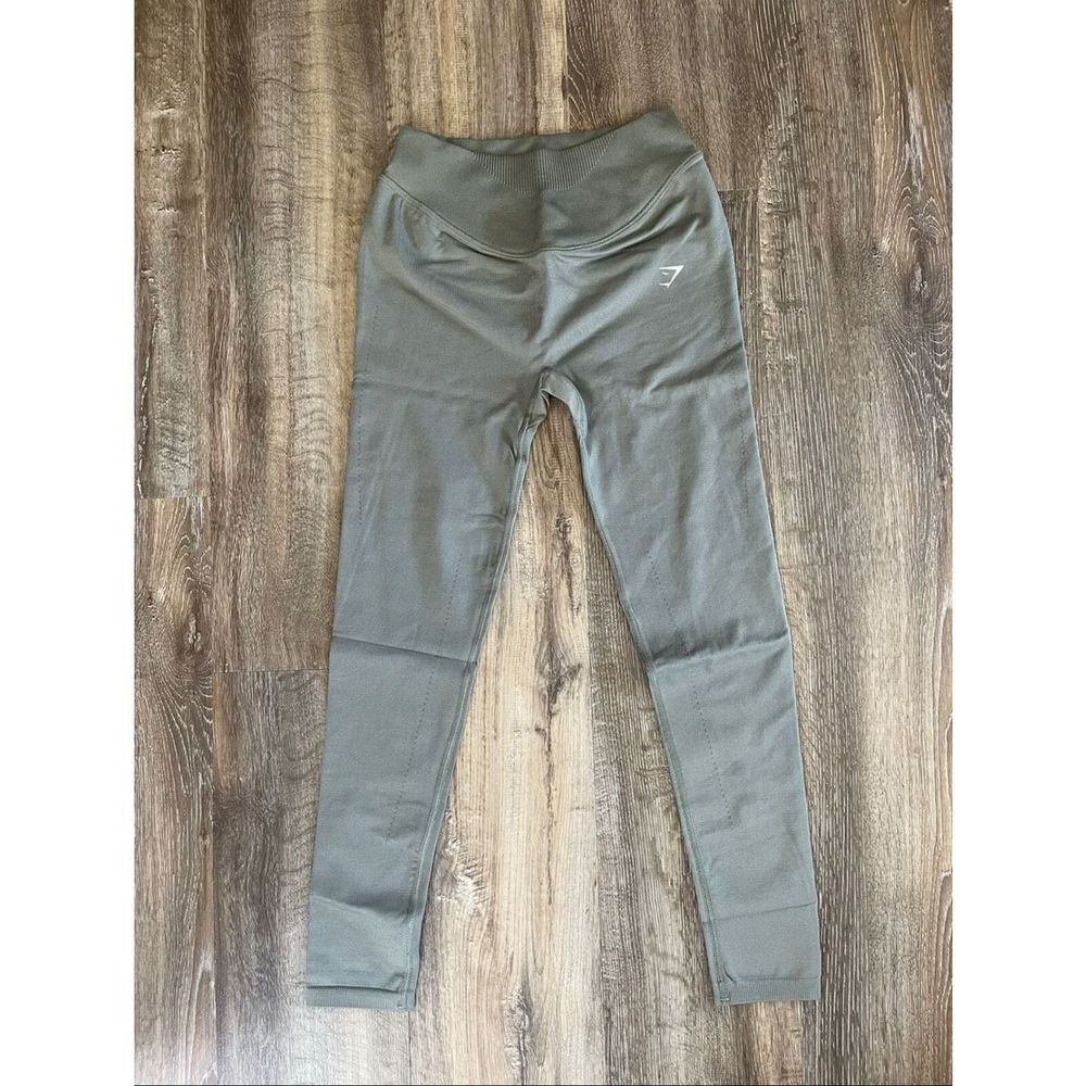 GYMSHARK Sweat Seamless Leggings Women's high waisted Olive Green Size Medium NW